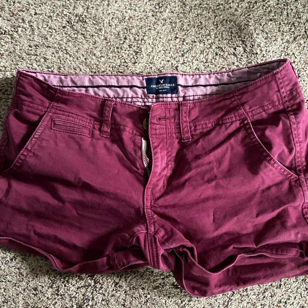 American eagle size 4 low rise shorts loosely worn